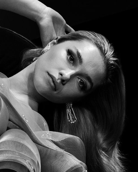 Florence Pugh Black And White, No Thoughts, Florence Pugh, Florence, Hollywood, Actresses, Screen, Black And White, On Twitter