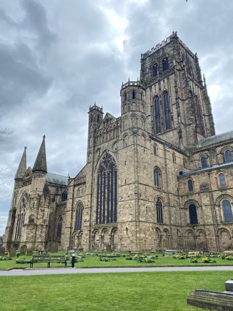 Cathedral Outside, Harry Potter Travel Bucket List, Cathedral Exterior, French Chateau Mansion, Sunderland England, Durham City, Durham Cathedral, Byzantine Architecture, British Architecture