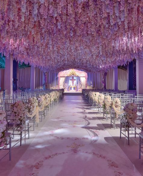 Wedding flower idea: a ceiling of pink flowers. Wedding Reception Flower Arrangements, Venue Layout, Boda Ideas, Wedding Flower Design, Rustic Wedding Decorations, Wedding Reception Flowers, Reception Flowers, Flowers Arrangements, Wedding Arrangements