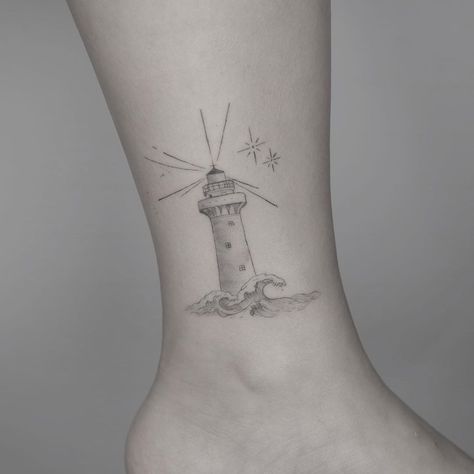 Vintage Lighthouse Tattoo, Lighthouse Small Tattoo, Fineline Lighthouse Tattoo, Lighthouse Fine Line Tattoo, Feminine Lighthouse Tattoo, Minimalist Lighthouse Tattoo, Light House Tattoo, Feminin Tattoos, Mums Tattoo