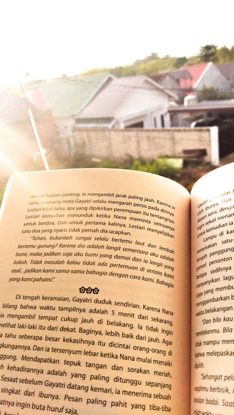 Salah satu novel dari penulis Indonesia yang favoritku banget😭❤ buku-buku karya Kak Tenderlova emang keren semua!👍🏻😡😡😡 #bookquotes Indonesia, Personalized Items, Quick Saves