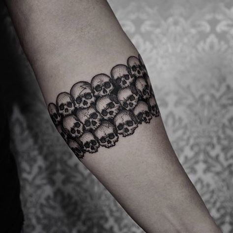 20 Day of The Dead Tattoos That Will Inspire You To Celebrate Life 12 Skull Bracelet Tattoo, Border Tattoo, Day Of The Dead Tattoos, Chain Tattoo, Key Tattoos, Tattoo Filler, Foot Tattoos For Women, Tattoos For Women Flowers, Arm Band Tattoo