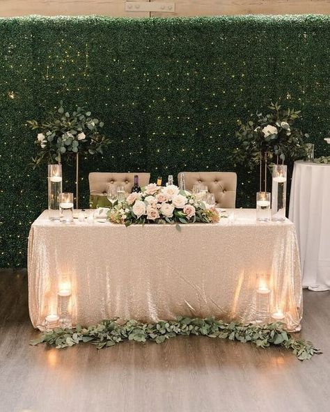 A greenery wall with lights and some greenery decor of the tables and stands look cool and fresh / Modern Neutrals Brides Table, Bride Groom Table, Sweetheart Table Decor, Head Table Decor, Rustic Wedding Decorations, Head Table Wedding, Wedding Reception Backdrop, Sweetheart Table Wedding, Tafel Decor