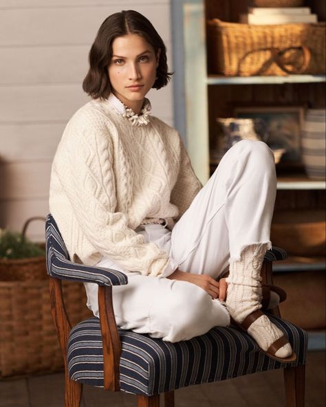 Polo Ralph Lauren 2023, Polo Ralph Lauren Holiday, Winter Ralph Lauren, Ralph Lauren Designer, 90s Ralph Lauren Aesthetic, Ralph Lauren Fall Aesthetic, Ralph Lauren Cardigan Outfit, Ralph Lauren Winter Outfits, Ralph Lauren Outfits Women Casual