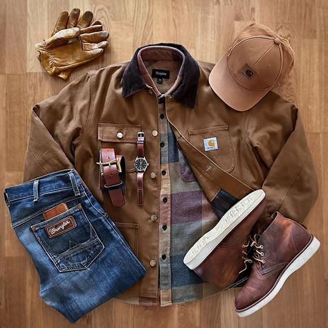 Men’s Rugged Outfits, Construction Worker Outfit Mens, Construction Manager Outfit Men, American Workwear Style Men, Mens Construction Work Fashion, Men’s Carhartt Fashion, Engineer Outfit Man, Mens Workwear Fashion, Workwear Outfit Men