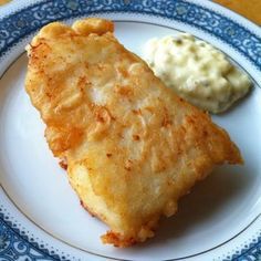 Alaskan beer battered halibut Halibut Batter Recipe, Beer Battered Halibut, Alaskan Recipes, Alaska Recipes, Baked Halibut, Sausage Pie, Fish Batter Recipe, Bedroom Bookcase, Fish Cooking