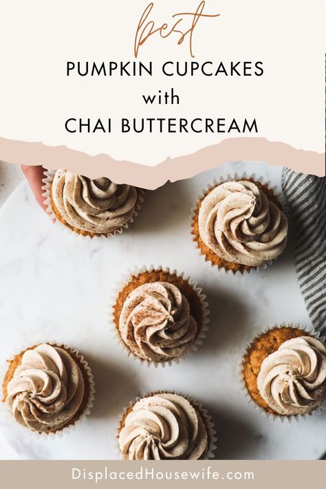 Super easy pumpkin cupcake recipe with a heap of chai frosting -- all the perfect fall flavors! xo Spiced Pumpkin Cupcakes, Chai Frosting, Chai Frosting Recipe, Chai Cupcakes Recipe, Vanilla Chai Cupcakes Recipes, Pumpkin Chai Latte Cupcakes, Pumpkin Chai Cupcakes, Chai Cupcake Recipe, Chai Latte Cupcakes