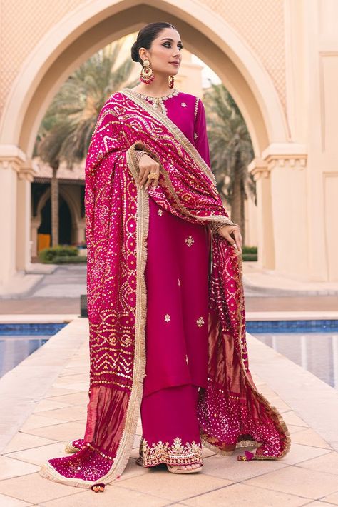 Pakistani Formal Dresses, Luxury Room, Pakistani Wedding Outfits, Pakistani Fancy Dresses, Pakistani Bridal Dresses, Simple Pakistani Dresses, Stylish Party Dresses, Boutique Dress Designs, Desi Wedding