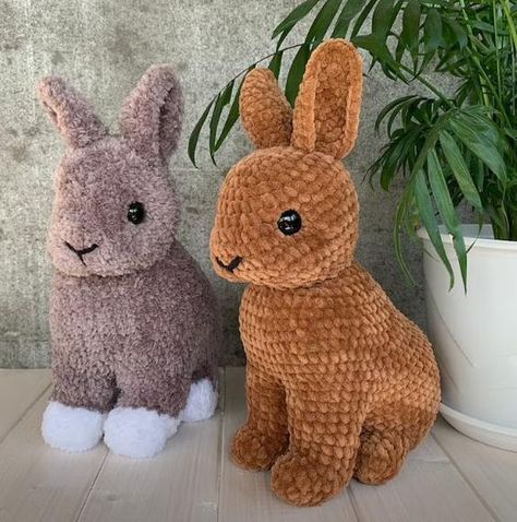 PATRÓN GRATIS Conejos de Felpa Amigurumi paso a paso en español - Crochetisimo Handmade Childrens Gifts, Confection Au Crochet, Crochet Bunny Pattern, Pola Amigurumi, Crochet Rabbit, Crochet Dragon, Crochet Simple, Easter Crochet, Crochet Animal Patterns