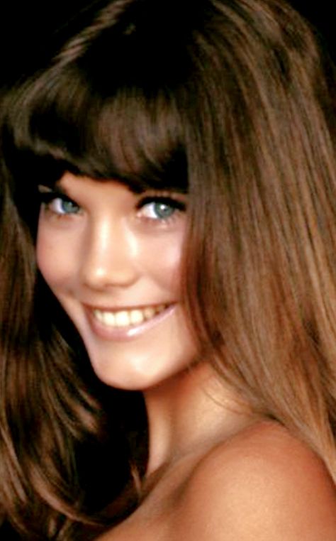 Barbi Benton, Carmen Electra, Hugh Hefner, How Old, Hottest Celebrities, Hollywood Stars, Women Girl, Actresses, Long Hair Styles