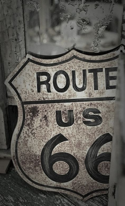 Route 66 Wallpaper, Road 66, Apple Wallpapers, Old Route 66, Route 66 Road Trip, Sublimation Ideas, Retro Wallpaper, Apple Wallpaper, Route 66