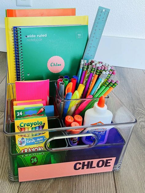 Keep school supplies organized at home with this simple homework caddy! With nice handles and compartments for lots of supplies, this is an easy way to stay organized and tote school items around the house. #homeworkstation #schoolsupplyorganization #homeschool #homeworkcaddy Homework Supplies Organization, Homeschool Supply Caddy, School Supplies Organization At Home, Organize School Supplies At Home, Homework Cart, School Supply Caddy, Organize School Supplies, Kindergarten School Supplies, Homework Caddy