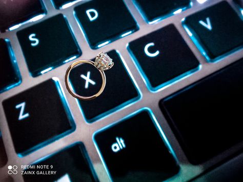 Diamond ring on keyboard express your love in keywords Keyboard Letter Ring, Queen Wallpaper Crown, Love Keyboard, Keyboard Letters, Queen Wallpaper, X Letter, Study Planner Printable, Letter Love, Queens Wallpaper