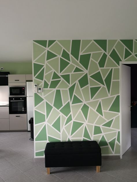 Geometric Wall Color Ideas, Green Triangle Wall Paint, Geometric Wall Paint Green, Wall Structure Paint Design, Green Geometric Wall, Green Interior Paint, Wall Pattern Design, Wall In The Living Room, Wall Painting Ideas Creative