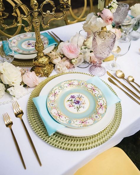 Does anyone else get Alice in Wonderland vibes from this table setting? 🌹 Click through to discover all of our tableware rentals.

#tablesetting #tablescape #tablescapeinspo #weddingtablescape #springwedding #gardenwedding #gardenparty #eventdecor #eventdesign #summerparty #dinnerpartyideas #tablesettingideas Fantasy Table Setting, Versailles Wedding, Fantasy Table, Wedding Luncheon, From Paris With Love, Gifts Photography, Utah Bride, Spring Tablescapes, Event Tent