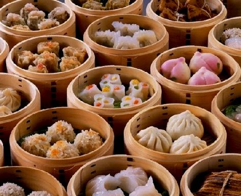 Dumpling devotees, look no further than these delicious yum cha houses to get your dim sum fix. Chinese Dessert, Chinese Restaurant, Dim Sum, Best Breakfast, I Love Food, Food For Thought, Dumplings, Good Eats, Asian Recipes