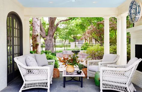 15 Southern Superstitions We Dare Not Dispute Southern Superstitions, Decorate House, Porch And Patio, Dallas House, Patio Design Ideas, Southern Porches, Covered Back Patio, Haint Blue, Painting 101