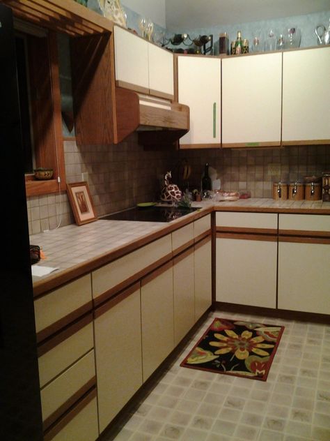 Homeowner 80's Kitchen Remodel - Fine Homebuilding 80’s Kitchen, 80s Kitchen Aesthetic, 80s Kitchen Remodel, Kitchen Remodel Budget, Small Kitchen Remodel Cost, Split Level Kitchen Remodel, Oak Kitchen Remodel, 1980s Kitchen, Colonial Kitchen Remodel