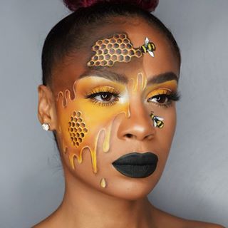 Honey Bee Makeup Look, Bee Face Makeup, Bumble Bee Makeup Halloween, Bee Makeup Halloween, Honey Makeup Look, Bee Makeup Look, Bumble Bee Makeup, Bee Costume Makeup, Honey Bee Makeup