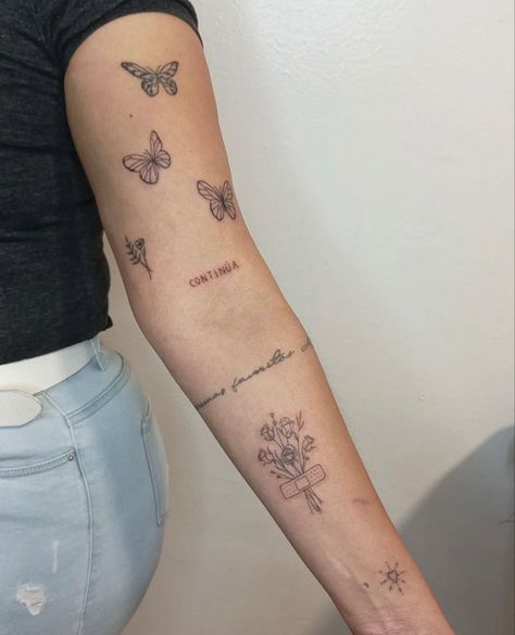 Tattoos Geometric, Tattoo Clothing, Dainty Tattoos, Subtle Tattoos, Tattoo Life, Elegant Tattoos, Fine Line Tattoos, Little Tattoos, Simplistic Tattoos