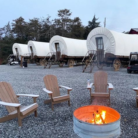 Things To Do In Gatlinburg, Fire Pit Plans, Gatlinburg Pigeon Forge, Horse Barn Designs, Tent Living, Lake Camping, Wedding Decor Photos, Glamping Resorts, Sevierville Tn