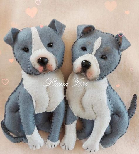 Felt Pitbull Pattern, Felt Dog Pattern Free, Felt Dog Pattern, Felt Dog Ornament, Felt Dog, Felt Toys Patterns, Felt Animal Patterns, Christmas Craft Fair, Felt Crafts Patterns