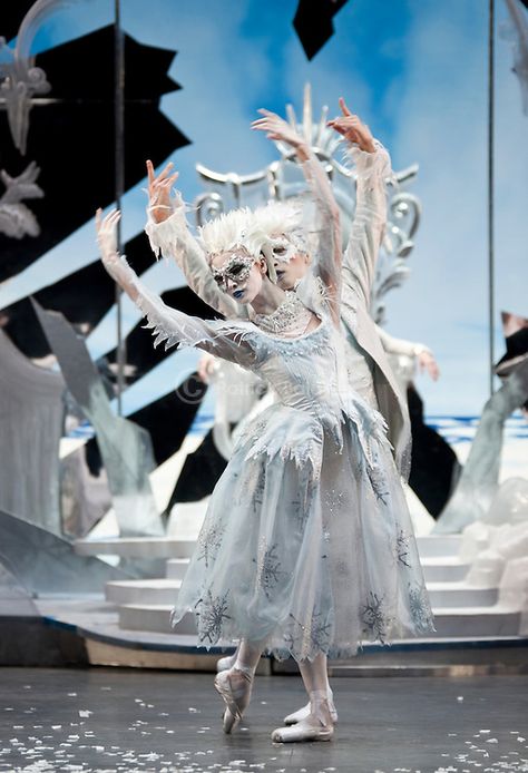 English National Ballet. "Snow Queen". Snow Queen Ballet Costume, Nutcracker Ballet Costumes Snow Queen, The Nutcracker Snow Queen, Snow Queen Ballet, Snow Ballet Costume, Snowflakes Ballet Costume, Winter Themed Dresses, Snow White Ballet, Winter Fairy Costume