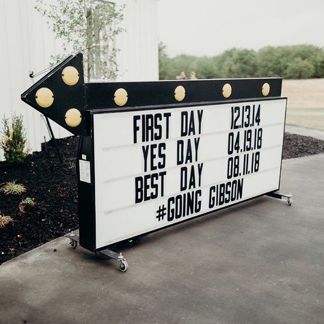 Make a statement on your wedding day with this Dallas-based marquee sign for rent. Creative Wedding Sign, Vintage Marquee Sign, Barn Wedding Photos, Vintage Marquee, Arrow Sign, Dfw Wedding, Marquee Sign, Fort Worth Wedding, Marquee Wedding