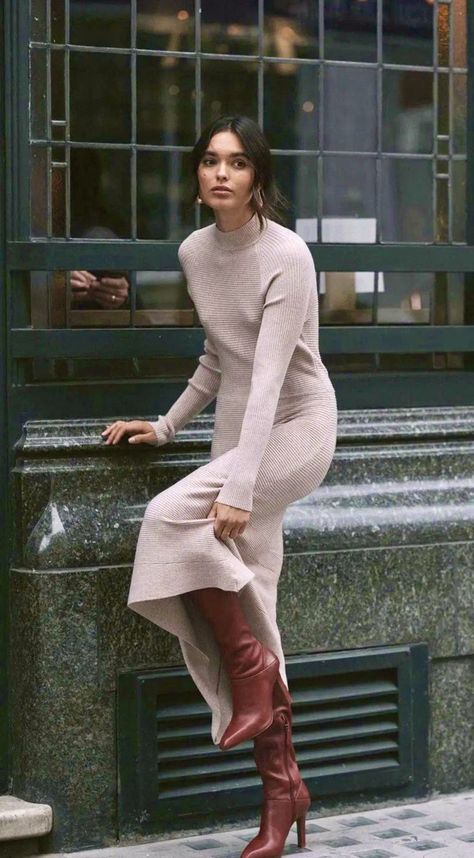 Elegantes Outfit Damen, Simple Winter Outfits, Circular Skirt, Look Adidas, Estilo Indie, Skandinavian Fashion, London Outfit, Cold Outfits, Winter Mode