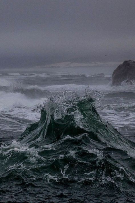 view storm ocean waves Seige And Storm Aesthetic, Ocean Powers, Empire Of Storms Aesthetic, Big Waves Aesthetic, Dark Waves, Cold Ocean, Ocean Waves Aesthetic, Storm Waves, Dark Ocean