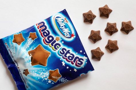 Magic stars! English Snacks, Chocolate Drawing, Milk Way, Star Snacks, Magic Stars, Chocolate Stars, Star Wars Shop, Star Wars Day, Candy Shop