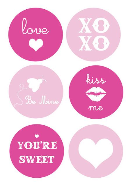 Free printable for Valentines Day, cupcake toppers. #cupcakes Valentine Toppers Printable, Xoxo Cupcakes, Valentines Day Stickers Free Printables, Valentine's Day Stickers Printable, Valentines Cupcake Toppers, Valentine Day Cupcakes, Pink Valentines, Printable Stickers, Digital Clip Art