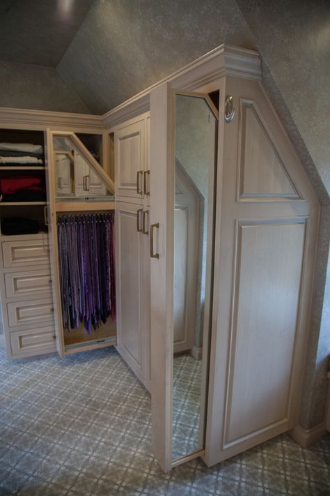 Walk Through Closet To Bedroom, Vaulted Ceiling Closet, Closet Behind Bed, Attic Storage Organization, Diy Walk In Closet, Closet Mirror, House Closet, Attic Wardrobe, Small Closet Space