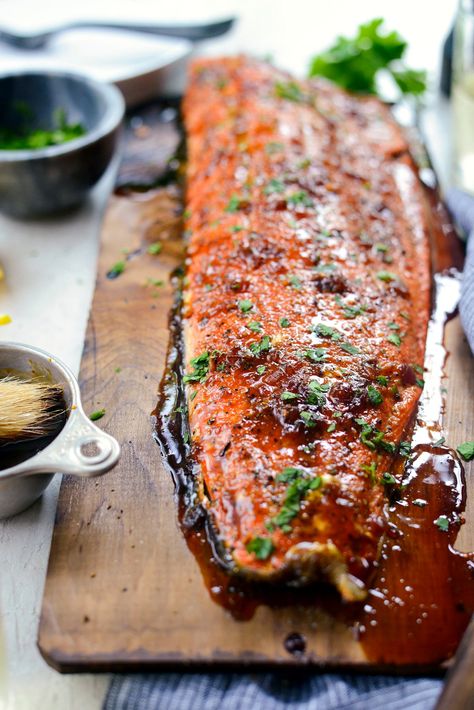 Grilled Whiskey Glazed Cedar Plank Salmon - Simply Scratch Bbq Salmon Steaks, Smoked Cedar Plank Salmon, Whiskey Salmon Recipes, Wood Plank Salmon Grilling, Cedar Plank Grilling, Cedar Planked Salmon, Whiskey Glazed Salmon, Salmon On Plank Grilling, Salmon Wedding Dinner