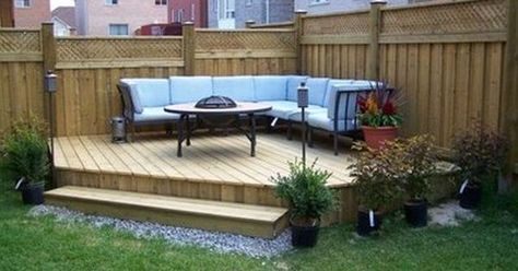 Corner Deck on Pinterest | Deck Benches, Decks and Deck Stairs Shed Inspiration, Cheap Landscaping Ideas, Backyard Ideas For Small Yards, Small Yard Landscaping, Casa Exterior, Have Inspiration, Backyard Deck, Patio Landscaping, Small Yard