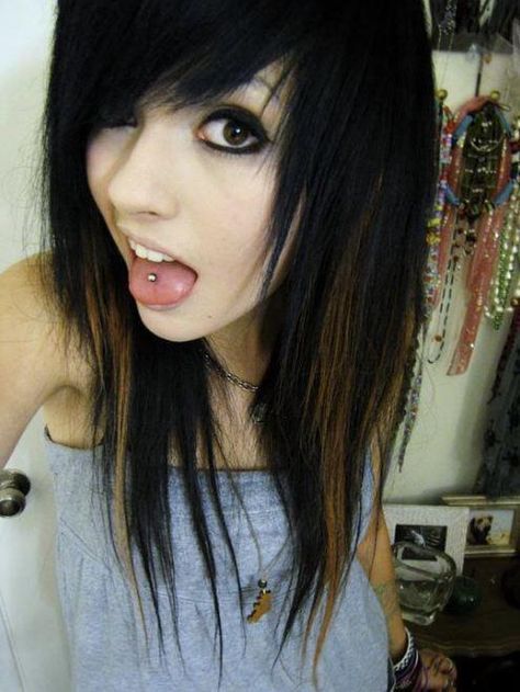 Emo Haircut 2000s, Emo Scene Makeup 2000s, Emo Hair 2000s, Scene Hair 2000s, Scene Girl 2000s, 2000 Emo Fashion, 2000s Emo Hair, 2000s Emo Girl, 2010 Hairstyles