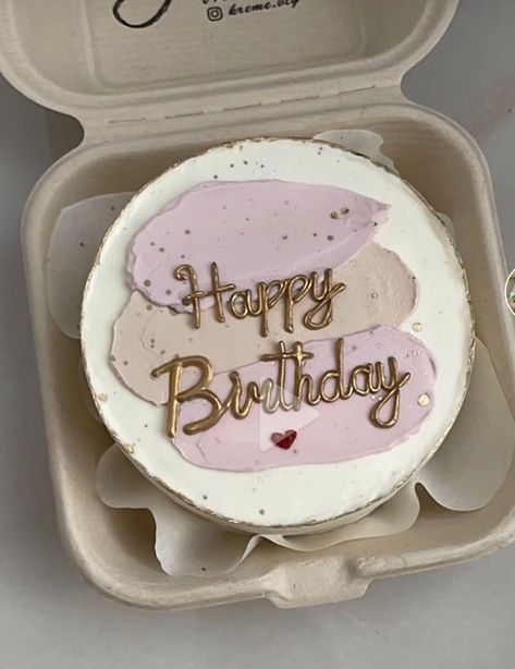 Kue Disney, 17 Doğum Günü, My First Vlog, Small Birthday Cakes, Mini Torte, Simple Birthday Decorations, Cute Birthday Pictures, Elegant Birthday Cakes, Simple Cake Designs