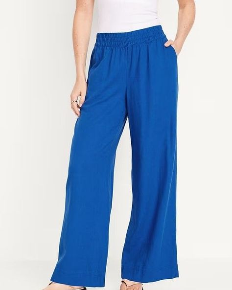 17 Best Summer Pants That'll Keep You Cool Even When It's Gross Outside Old Navy Linen Pants, Navy Pants Women, Navy Linen Pants, Summer Leggings, 2024 Style, Lightweight Pants, Navy Linen, Wide Leg Linen Pants, Summer Pants