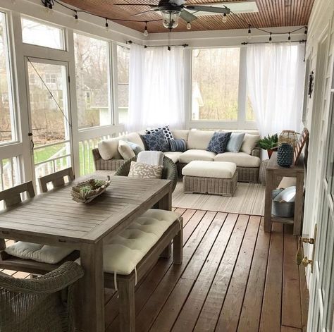 Screened Porch Designs, 4 Season Room, Sunroom Furniture, Sunroom Decorating, Sunroom Designs, Florida Room, Porch Furniture, Decorating Ideas On A Budget, Home Porch