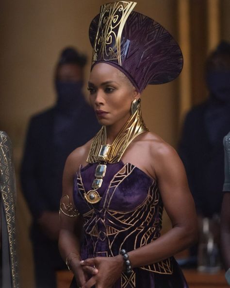 Oscar-winning superhero film Black Panther paved the way for a bolder approach to fashion in its sequel Wakanda Forever, costume designer Ruth E Carter tells Dezeen in this exclusive interview. Film Black Panther, Panther Costume, Black Panther Costume, Black Panther Wakanda Forever, Black Panther Wakanda, Letitia Wright, Angela Bassett, Wakanda Forever, Anthony Hopkins