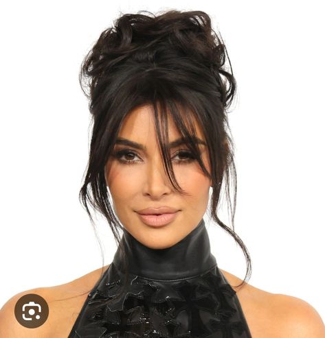 Messy Bun Kim Kardashian, Kim K Messy Updo, Bangs With Updo Messy Buns, Kim Kardashian Messy Bun, Kim K Hair Up, Kim K Messy Bun, Kim K Bangs, Kim K Updo Hairstyles, Kim Kardashian Updo Hairstyles