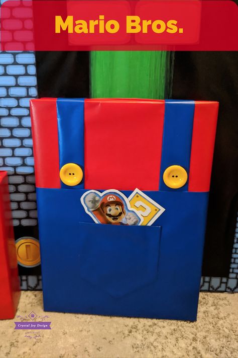 Kids Birthdays - Mario Bros. Mario Birthday Present Ideas, Mario Birthday Gift Ideas, Super Mario Wrapping Ideas, Mario Gift Wrapping Ideas, Super Mario Gift Wrapping Ideas, Super Mario Bros Party Ideas Decoration, Mario Gift Bags, Birthday Wrapping Ideas, Power Up Box Mario