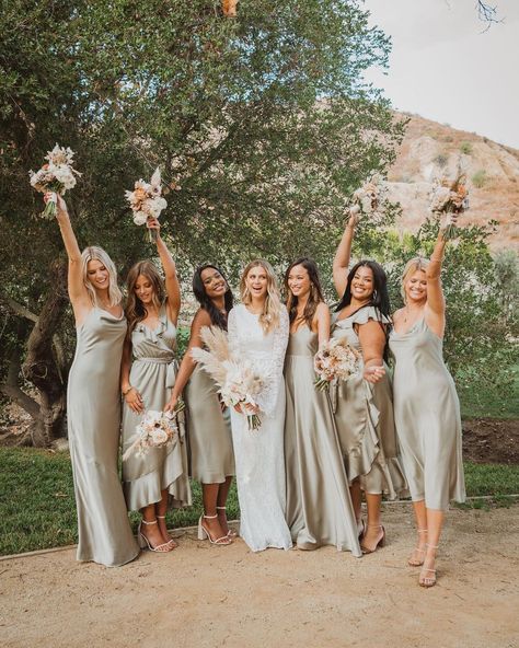 Mumu Weddings on Instagram: “INTRODUCING Moss Green Luxe Satin ✨🌿🤍 The perfect green by itself or to add to your lineup! 💫” Light Green Bridesmaid Dresses, Sage Green Wedding Colors, Mumu Wedding, Sage Bridesmaid Dresses, Sage Green Bridesmaid Dress, Green Wedding Colors, Bridesmaid Colors, Sage Wedding, Sage Green Wedding