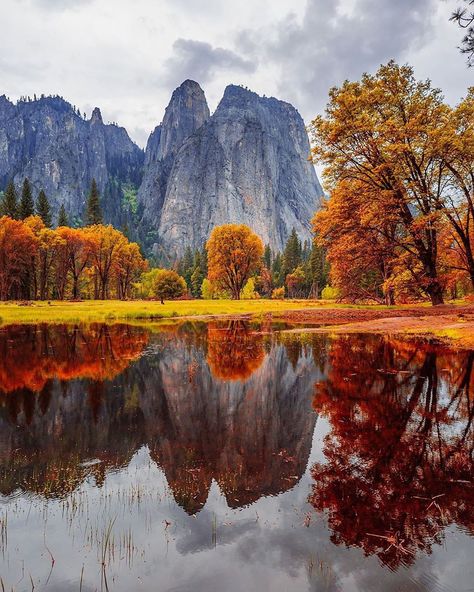 Yosemite National Park Reflection Pictures, Yosemite Falls, Reflecting Pool, Image Nature, California National Parks, Yosemite Valley, Autumn Scenery, Yosemite National, Yosemite National Park