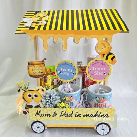 Hello hunny bunny 🐰 Best hamper the new parents-to-be #babyshower #babyshowerideas #babygifts #babygiftideas #babytrends #babyshowers #babyshowerideas #parentstobe #momtobegift #dadtobegift #babycart Mom To Be Hamper, Baby Shower Hamper Ideas, Baby Shower Packing Ideas, Mom To Be Hamper Gift Ideas, Baby Shower Hamper Gift Basket Ideas, Baby Shower Gifts For Mom, Hamper Ideas, Hampers Ideas, Kids Hamper