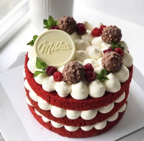 Red Velvet Cake Decoration, Milo Cake, Ugly Cakes, Mini Torte, Summer Baking, Amazing Desserts, Cake Shapes, Strawberry Cakes, Dessert Decoration