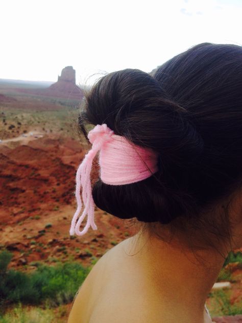 Navajo tribal bun Navajo Hair Bun, Navajo Hairstyles, Inuit Hairstyles, Aztec Hairstyles, Native American Hairstyles For Women, Indigenous Hairstyles, Native Hairstyles, Native Braids, Navajo Aesthetic