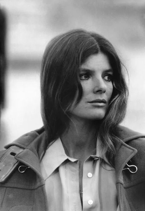 Katherine Ross, Katharine Ross, Dramatic Classic, Retro Beauty, Old Hollywood Stars, The Graduate, Flawless Beauty, Film History, Nice France