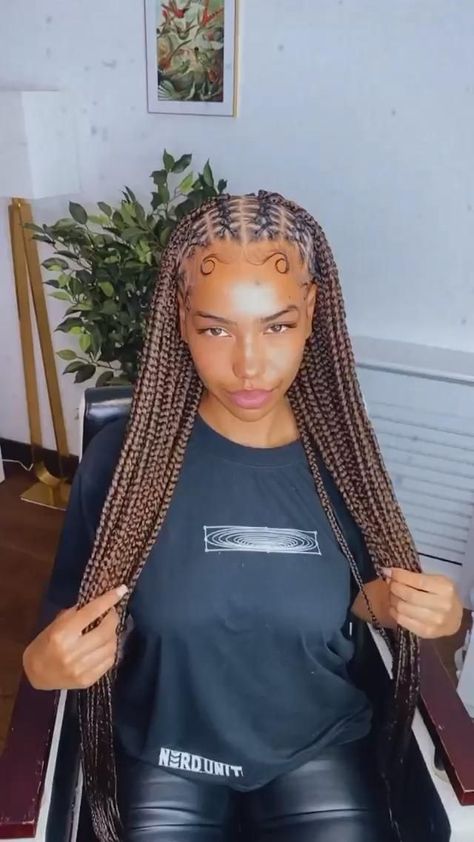 Cornrows Braids For Black Women, Banana Hair Clips, Banana For Hair, Feed In Braids Hairstyles, African Hair Braiding Styles, Long Box Braids, Box Braids Hairstyles For Black Women, Braided Cornrow Hairstyles, Braids Hairstyles Pictures