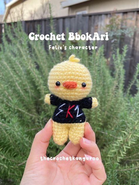 I made Straykids SKZOO characters! BbokAri is Felix’s character :) Skzoo Crochet, Skzoo Bbokari, Skzoo Characters, Character Crochet, Fun Crochet, Crochet Keychain, Diy Crochet Projects, Crochet For Kids, California Usa